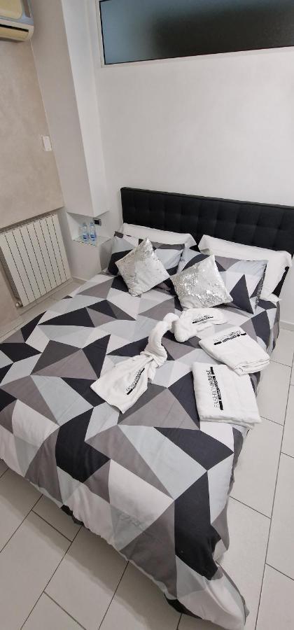 Fashion House Napoli Apartment Exterior foto