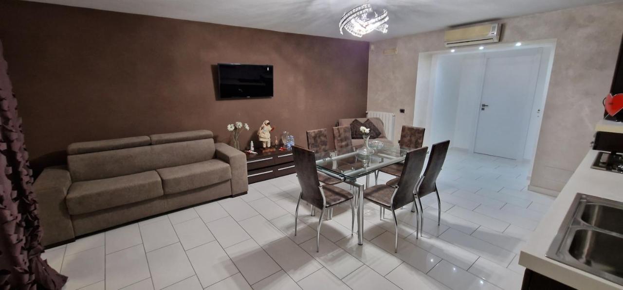 Fashion House Napoli Apartment Exterior foto